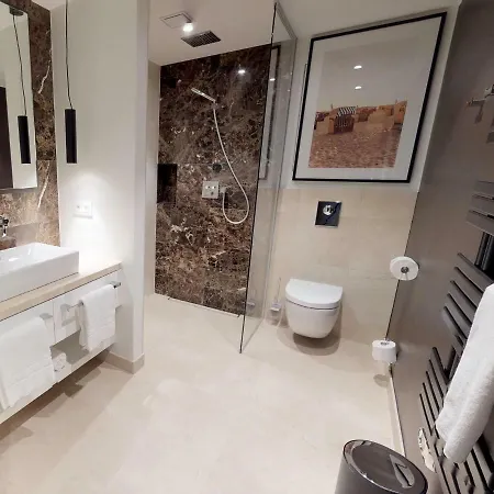 Apartment White Pearl 2.08 *